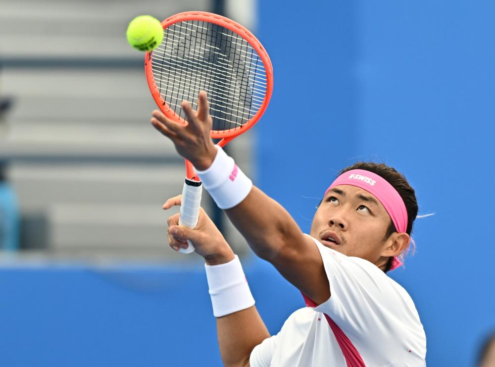 邮报：梅努希望冬窗离开曼联，有12家俱乐部对他感兴趣